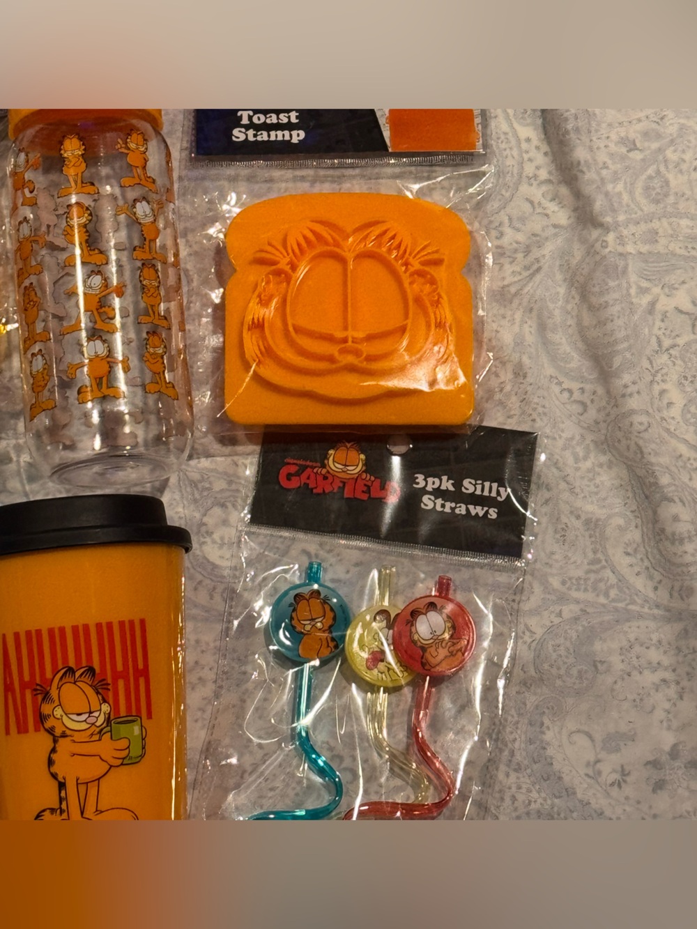 Garfield Kids Fun Tableware Set - Picture 3 of 9